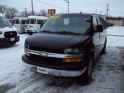 Used 2013 Chevrolet Express 1500 LT w/ LT Preferred Equipment Group image 4