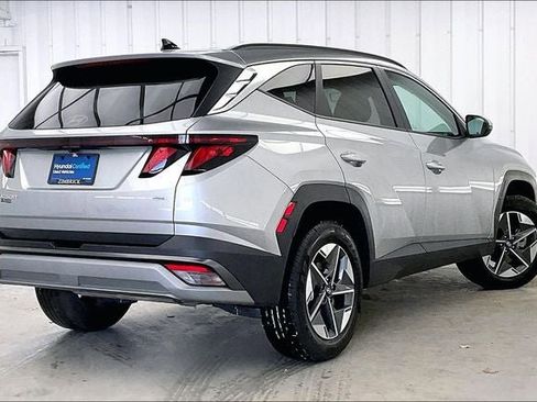 Certified 2025 Hyundai Tucson SEL image 12