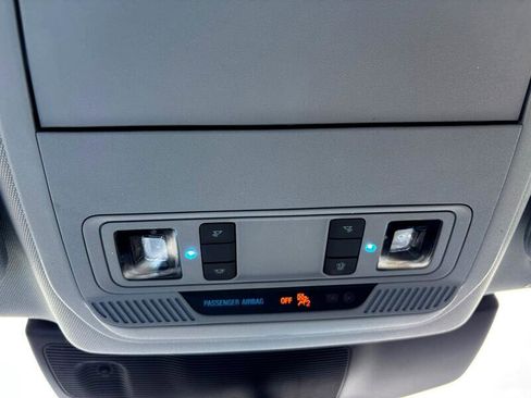 Used 2021 Ford Explorer XLT w/ Equipment Group 202A image 33