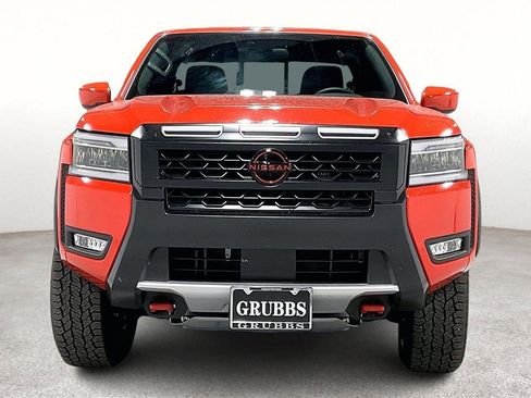 Used 2025 Nissan Frontier PRO-4X image 5