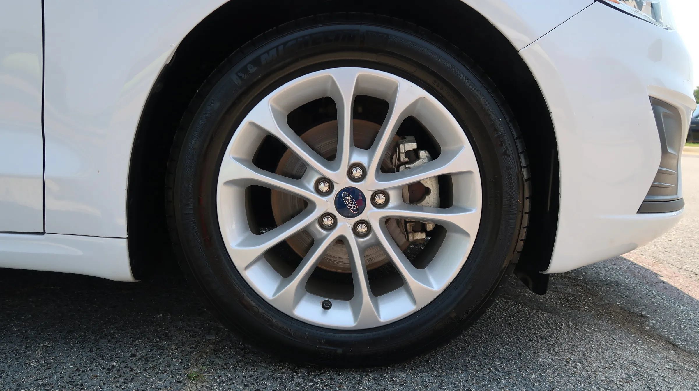 Used 2019 Ford Fusion SE FWD image 54