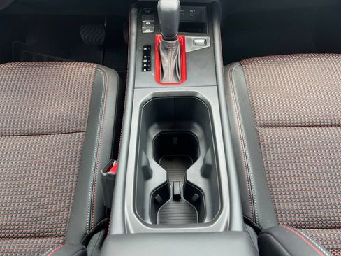 New 2026 Nissan Kicks SR w/ Interior Electronics Package FWD image 12
