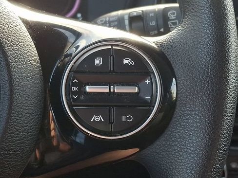 Certified 2023 Kia Soul S FWD image 23