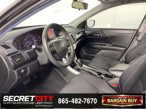 Used 2015 Honda Accord Sport image 11