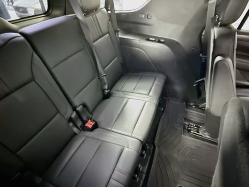 Used 2024 Chevrolet Tahoe RST w/ Luxury Package AWD/4WD image 27