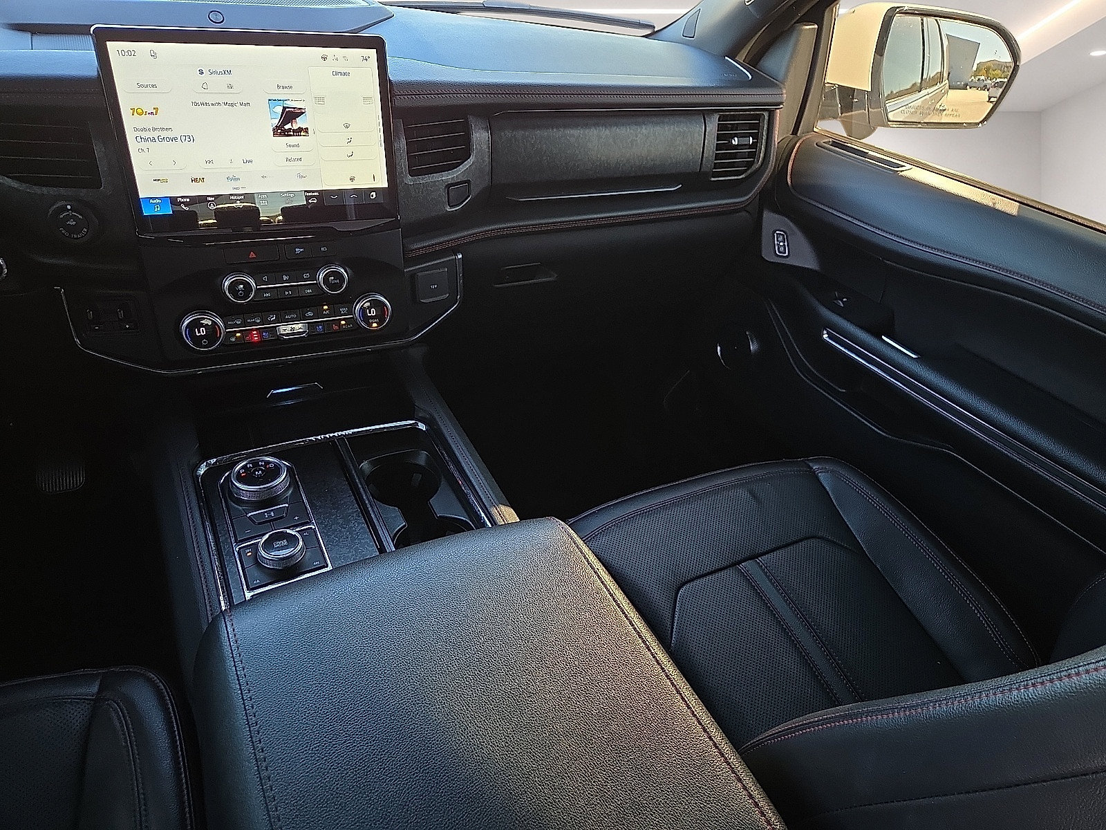 Used 2023 Ford Expedition Limited AWD/4WD image 13