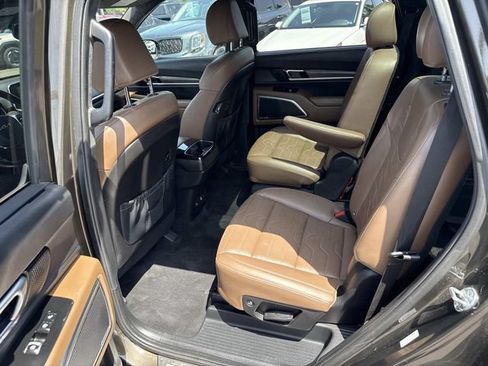 Used 2022 Kia Telluride SX w/ SX Prestige Package AWD/4WD image 17