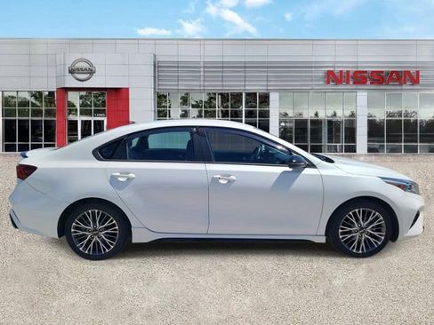 Used 2022 Kia Forte GT-Line image 3