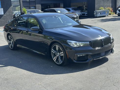 Used 2017 BMW 740i RWD image 7