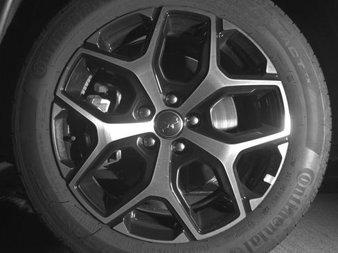 Used 2025 Jeep Compass Limited image 12