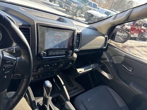 Used 2022 Nissan Frontier SV image 26