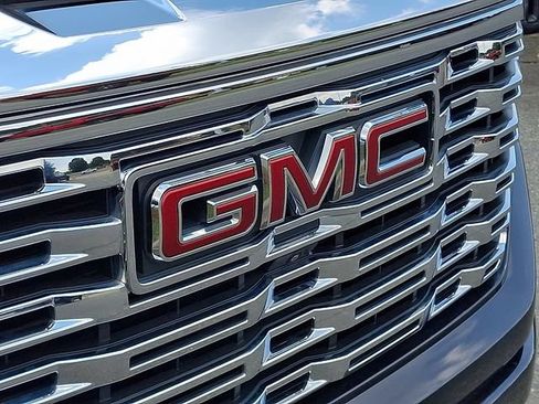 Used 2024 GMC Sierra 1500 Denali w/ Technology Package AWD/4WD image 29