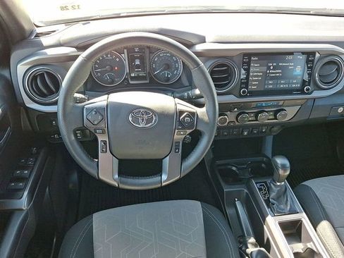 Used 2023 Toyota Tacoma TRD Sport w/ Technology Package image 19