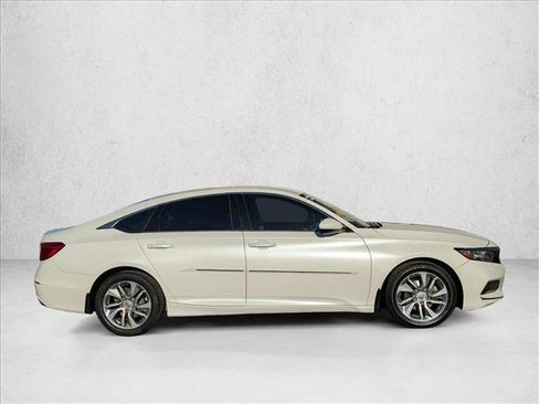 Used 2019 Honda Accord LX image 4