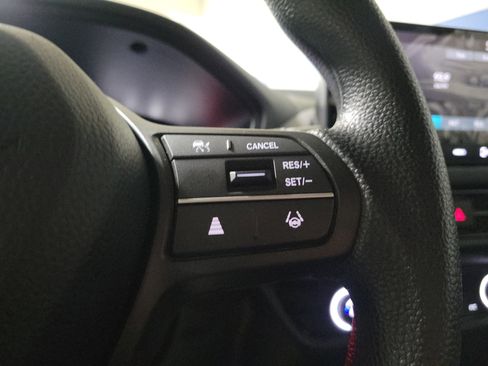 Certified 2025 Honda HR-V LX image 24