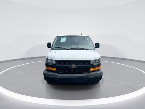 Used 2020 Chevrolet Express 2500 w/ Driver Convenience Package RWD image 3