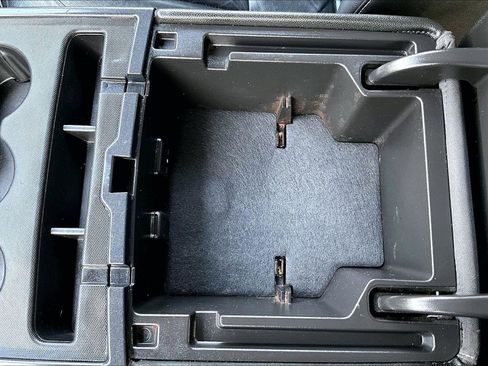 Used 2017 Chevrolet Silverado 1500 LTZ Z71 image 34