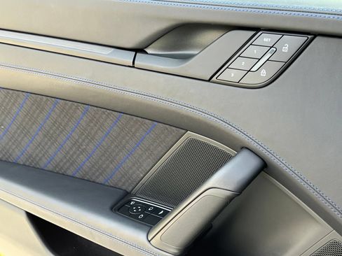 Certified 2025 Porsche 911 Carrera T RWD image 31