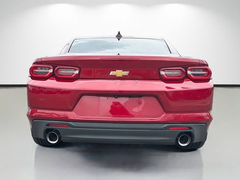 Used 2021 Chevrolet Camaro LT w/ Technology Package RWD image 4