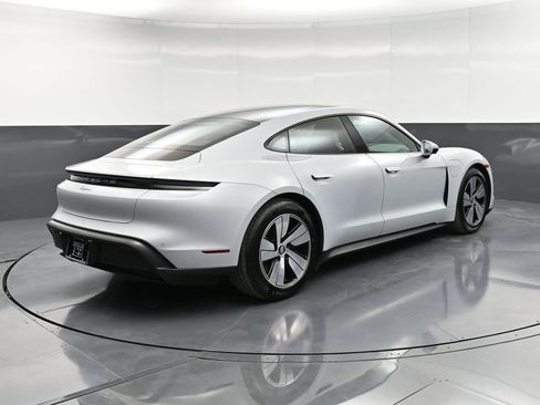 Certified 2024 Porsche Taycan image 8