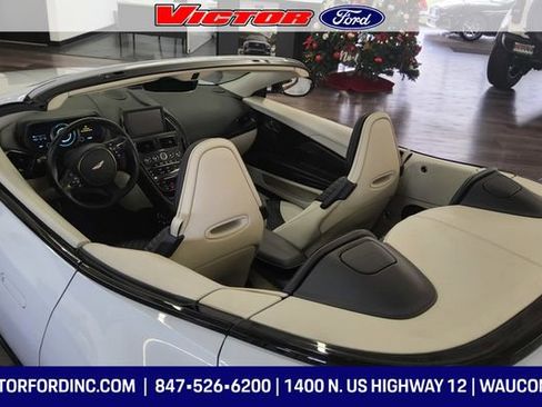 Used 2019 Aston Martin DB11 Volante image 21