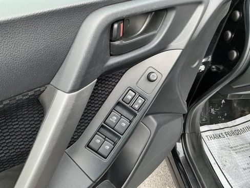 Used 2017 Subaru Forester 2.5i image 14