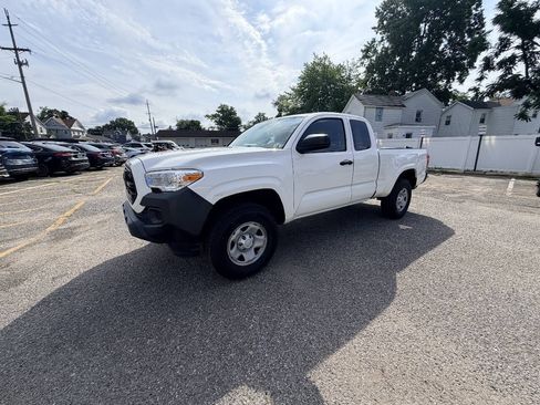 Used 2019 Toyota Tacoma SR RWD image 39