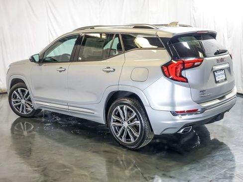 Certified 2020 GMC Terrain Denali w/ Denali Premium Package AWD/4WD image 9