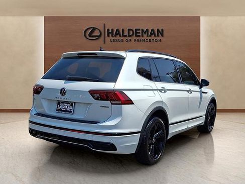 Used 2023 Volkswagen Tiguan SE R-Line AWD/4WD image 6