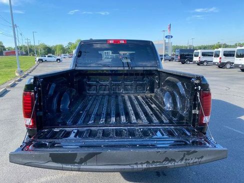 Used 2024 RAM 1500 Warlock AWD/4WD image 8