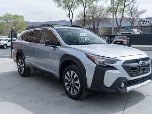 Used 2024 Subaru Outback Limited image 12