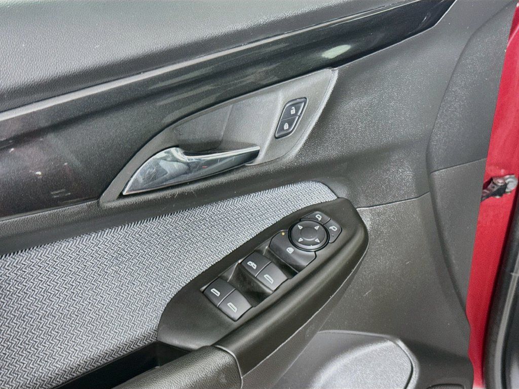 Used 2025 Chevrolet TrailBlazer LT FWD image 18