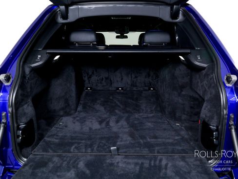 Used 2021 Rolls-Royce Cullinan Black Badge image 22