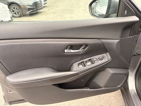 Used 2021 Nissan Sentra S w/ Electronics Package FWD image 11