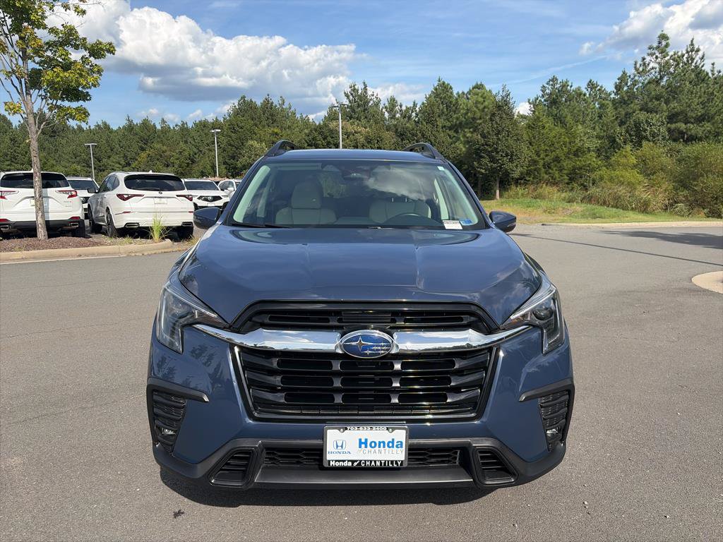 Used 2023 Subaru Ascent Limited AWD/4WD image 2