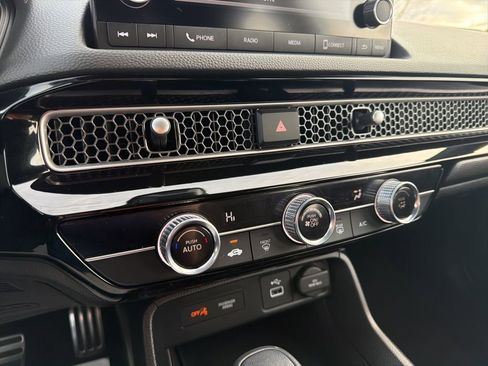 Certified 2024 Honda Civic Sport image 31