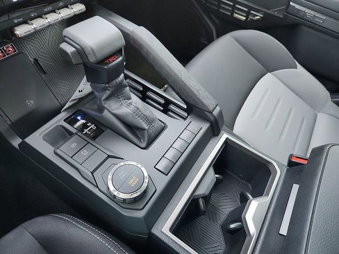 Used 2024 Toyota Tacoma TRD Sport image 20