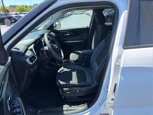 Used 2023 Chevrolet TrailBlazer LT w/ Convenience Package FWD image 19