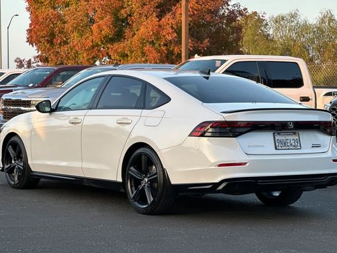Used 2024 Honda Accord Sport image 7