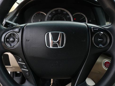 Used 2013 Honda Accord EX image 31