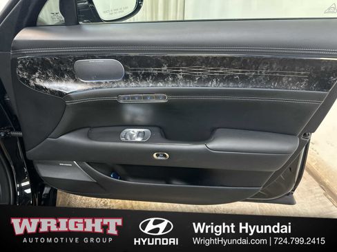 Certified 2024 Genesis G90 3.5T image 17