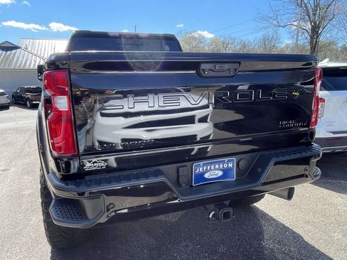 Used 2021 Chevrolet Silverado 3500 High Country w/ Z71 Off-Road Package image 7