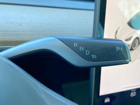 Used 2022 Tesla Model 3 Long Range image 15