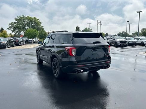 Certified 2023 Ford Explorer ST w/ Technology Package AWD/4WD image 9