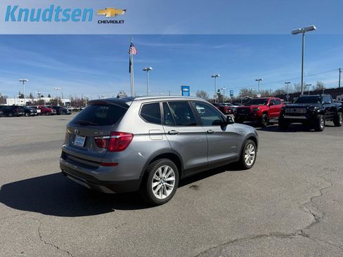 Used 2017 BMW X3 xDrive28i AWD/4WD image 7