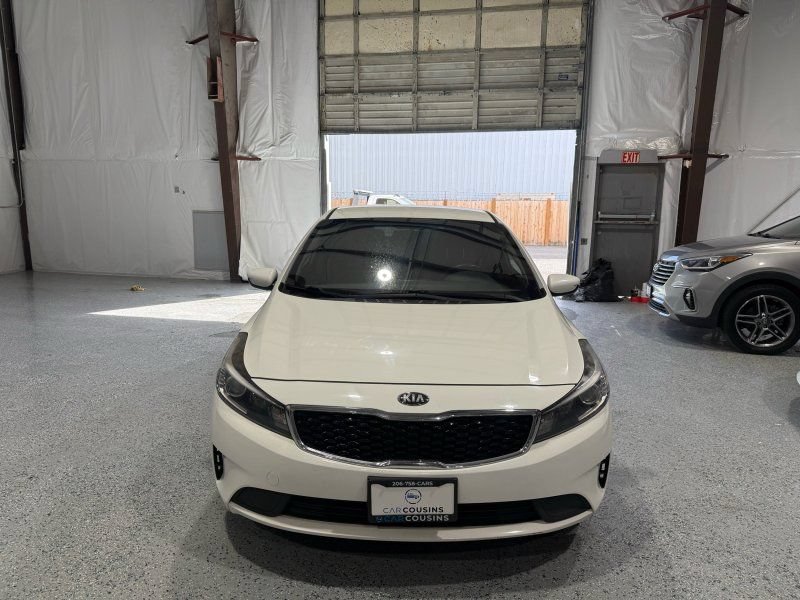 Used 2018 Kia Forte S FWD image 2