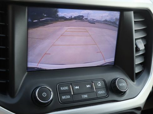 Used 2018 GMC Acadia SLT AWD/4WD image 16