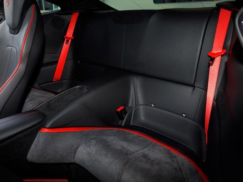 Used 2022 Ferrari Roma RWD image 24