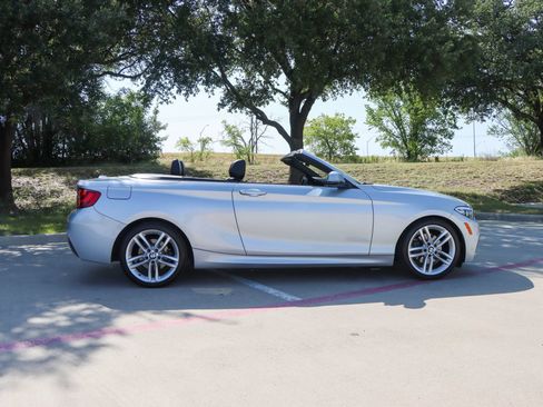 Used 2016 BMW 228i xDrive Convertible w/ M Sport Package AWD/4WD image 8