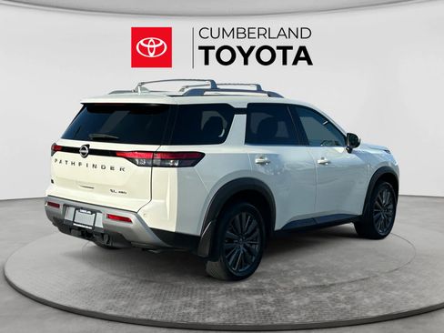 Used 2023 Nissan Pathfinder SL w/ SL Premium Package AWD/4WD image 5